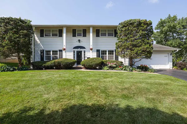 6104 Westgate Court, Woodridge, IL 60517