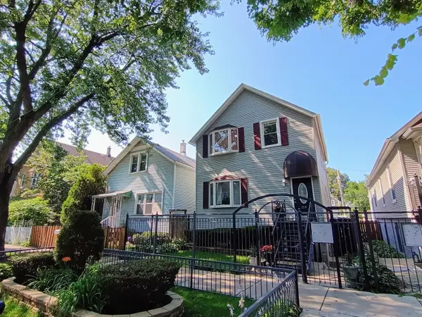 2516 W Lyndale Street, Chicago, IL 60647