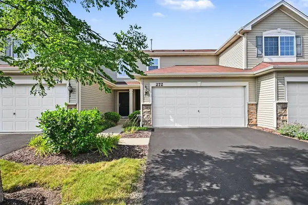 272 Wildmeadow Lane, Woodstock, IL 60098
