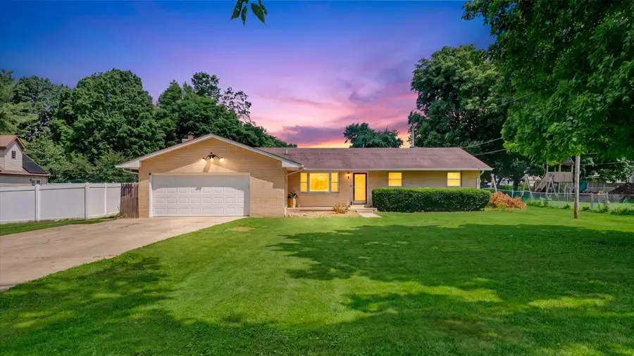 408 E Victory Street, Sidney, IL 61877 - #2