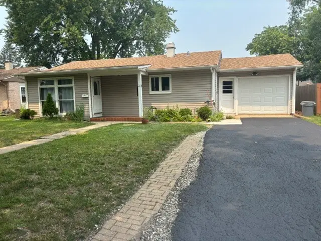 22 Meadowlark Lane, Carpentersville, IL 60110 - #1