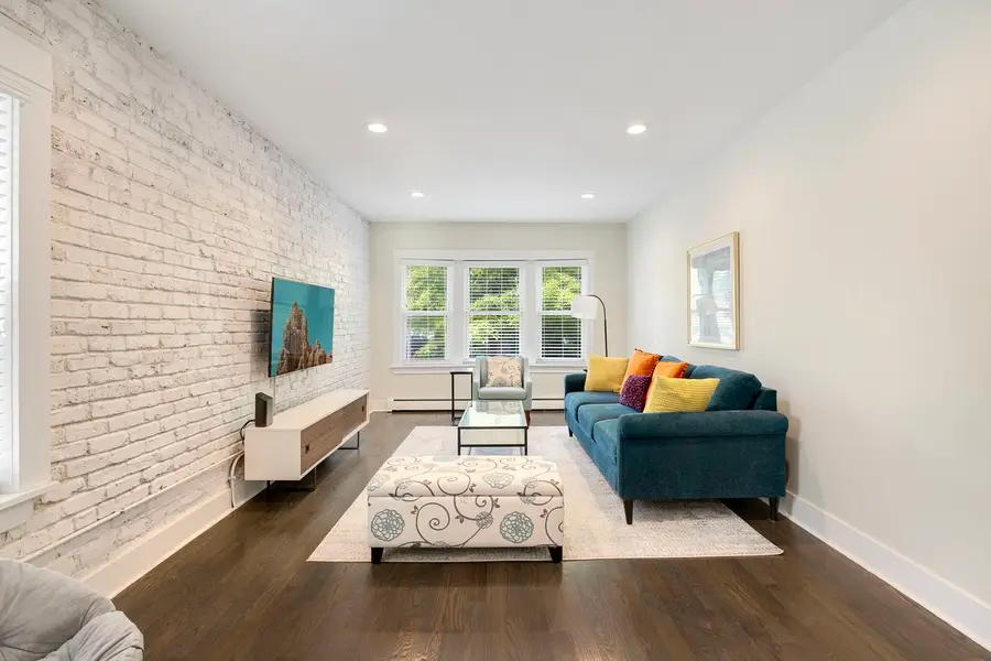 118 N Taylor Avenue #1, Oak Park, IL 60302 - #3