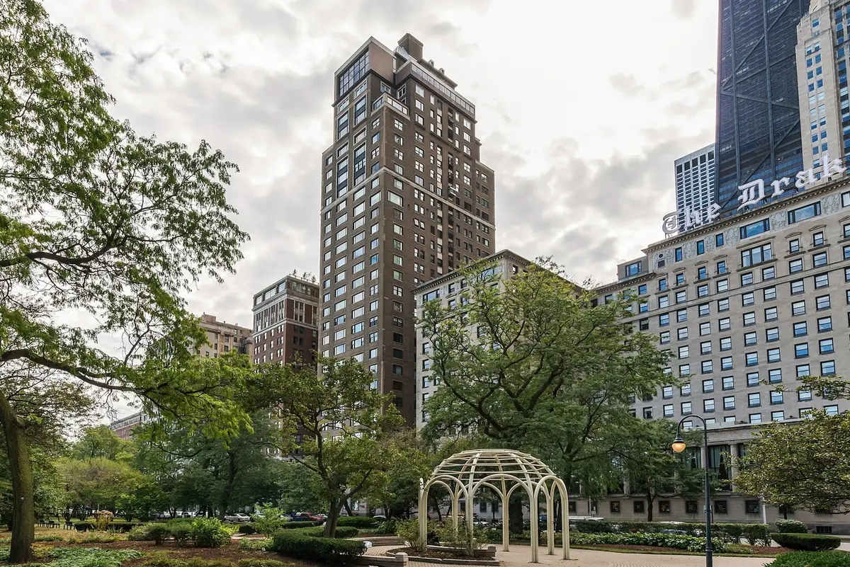 179 E Lake Shore Drive #19S, Chicago, IL 60611 - #1