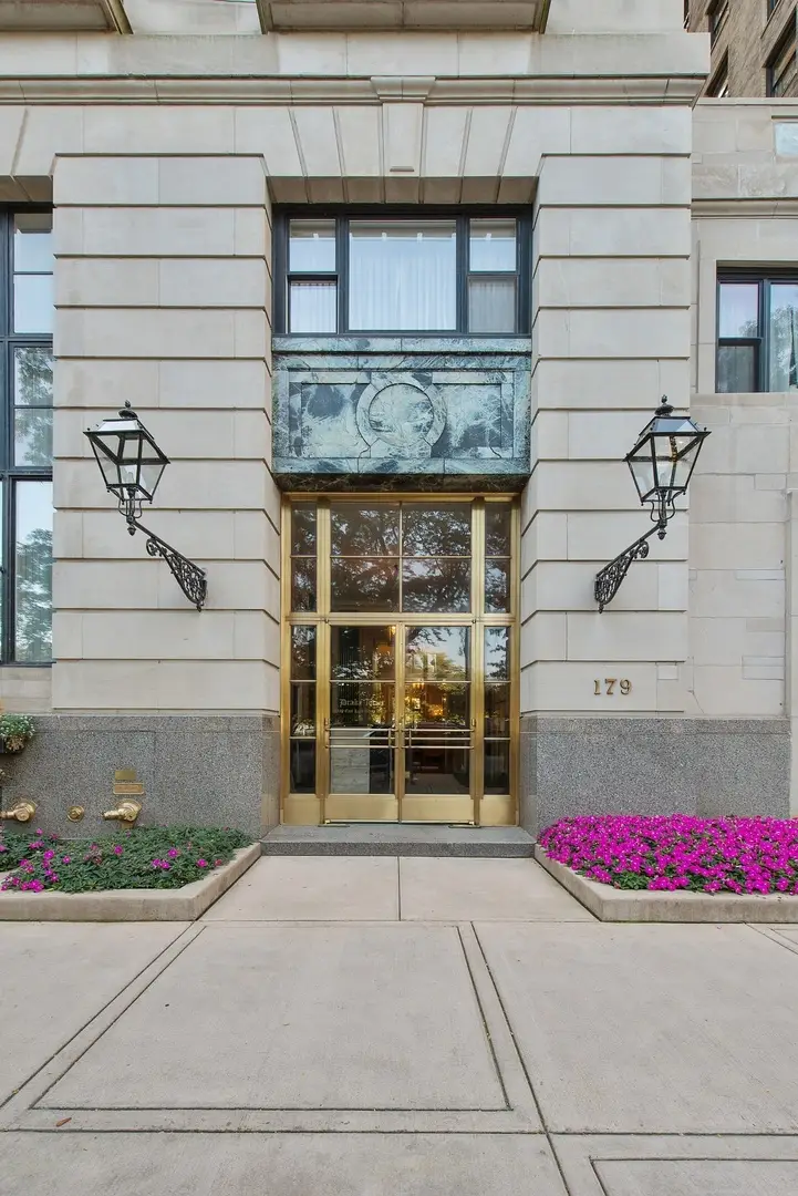 179 E Lake Shore Drive #19S, Chicago, IL 60611 - #2