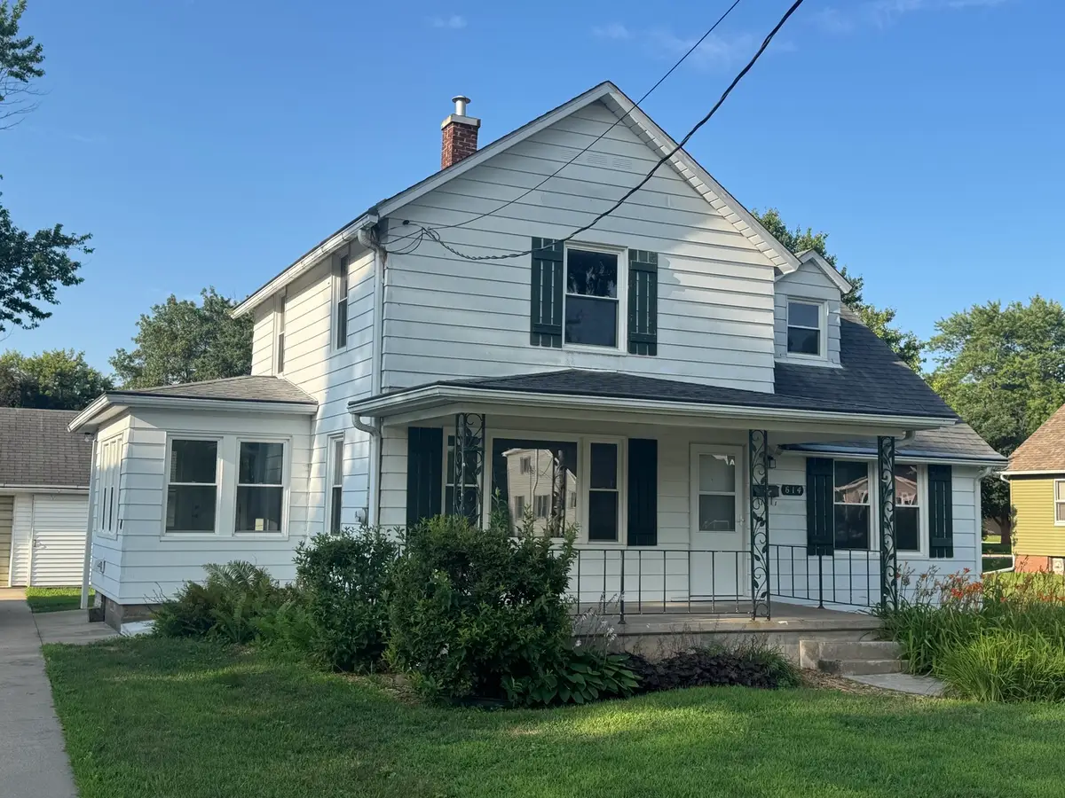 614 E Main Street, Geneseo, IL 61254 - #1