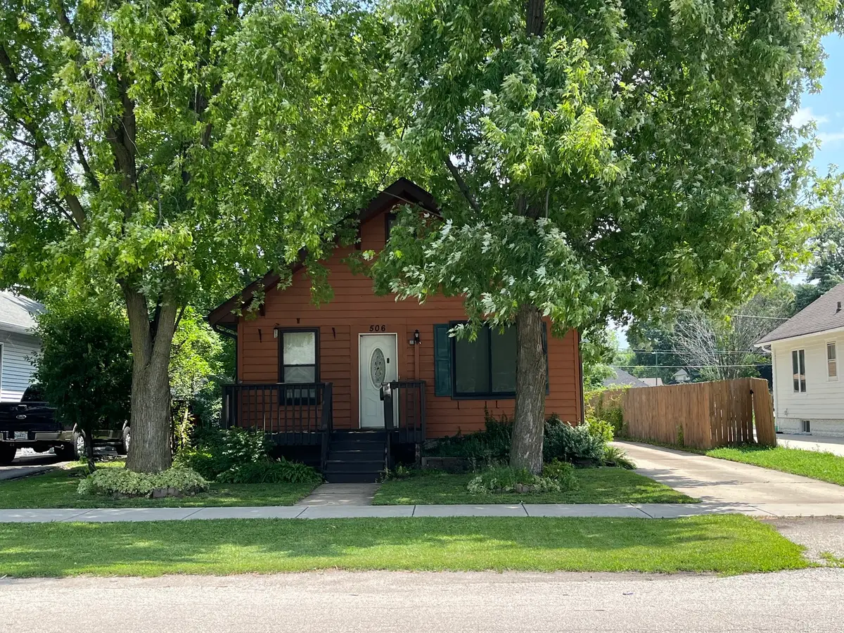 506 S Gladstone Avenue, Aurora, IL 60506 - #1
