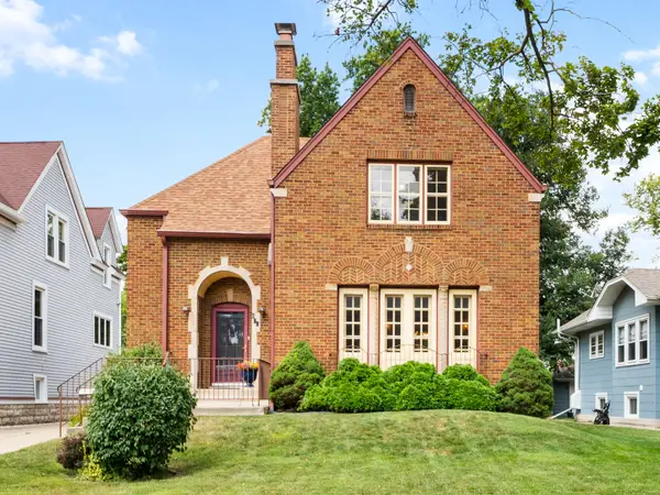 3514 Hollywood Avenue, Brookfield, IL 60513