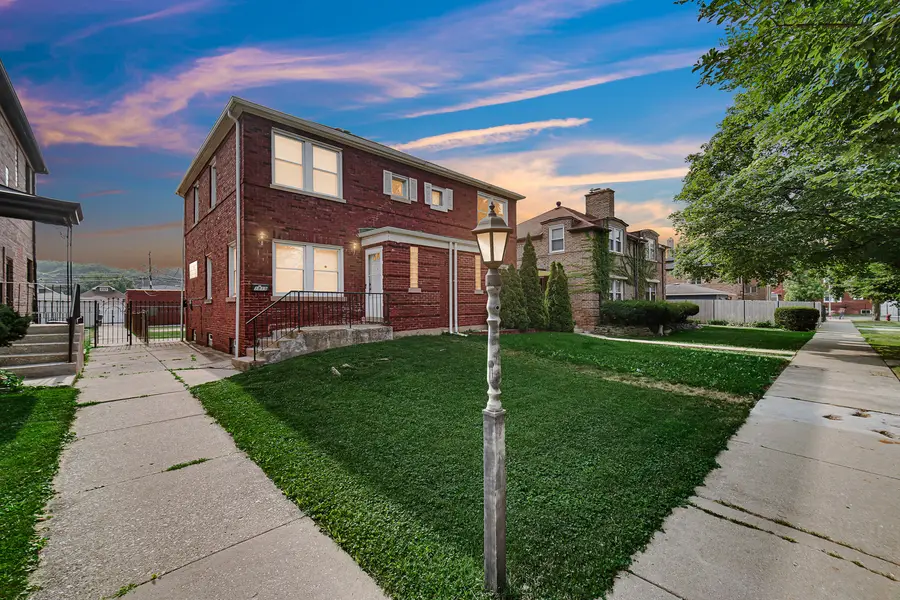 1819 N Mcvicker Avenue, Chicago, IL 60639 - #2