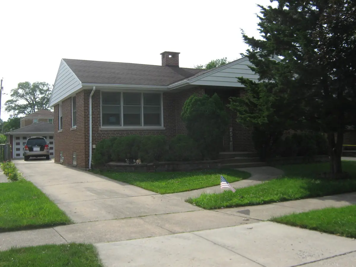 2516 S 7th Avenue, North Riverside, IL 60546 - #1