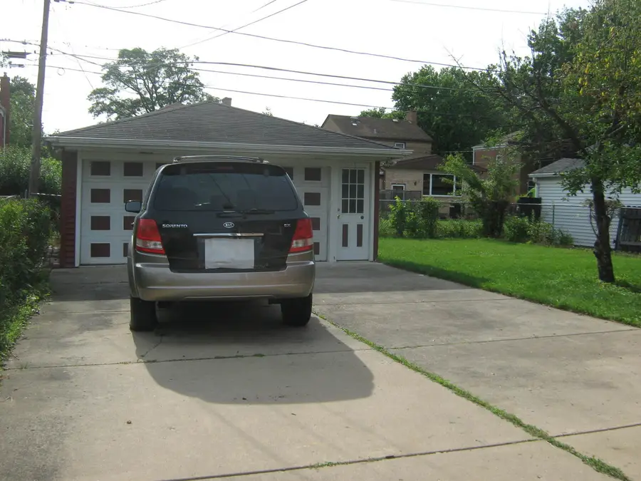 2516 S 7th Avenue, North Riverside, IL 60546 - #2