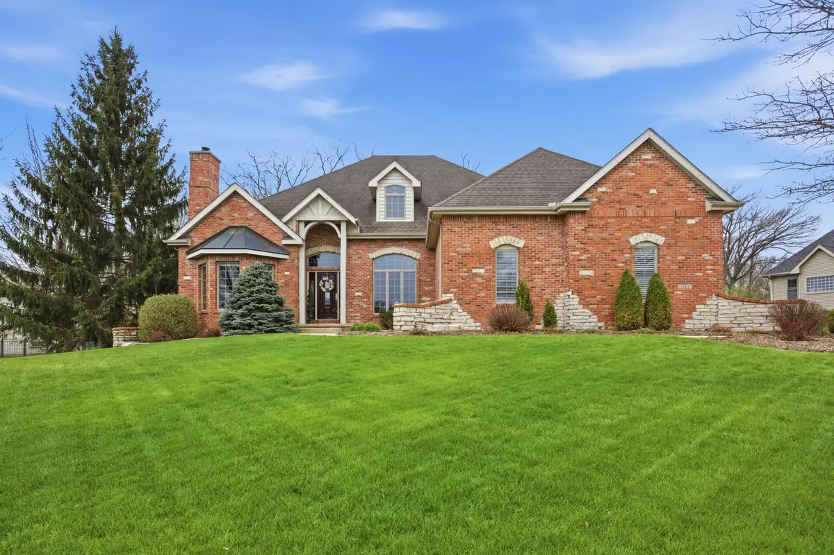 1501 Ridgefield Drive, Mahomet, IL 61853 - #1