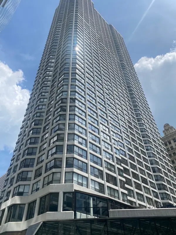 405 N Wabash Avenue #B4, Chicago, IL 60611