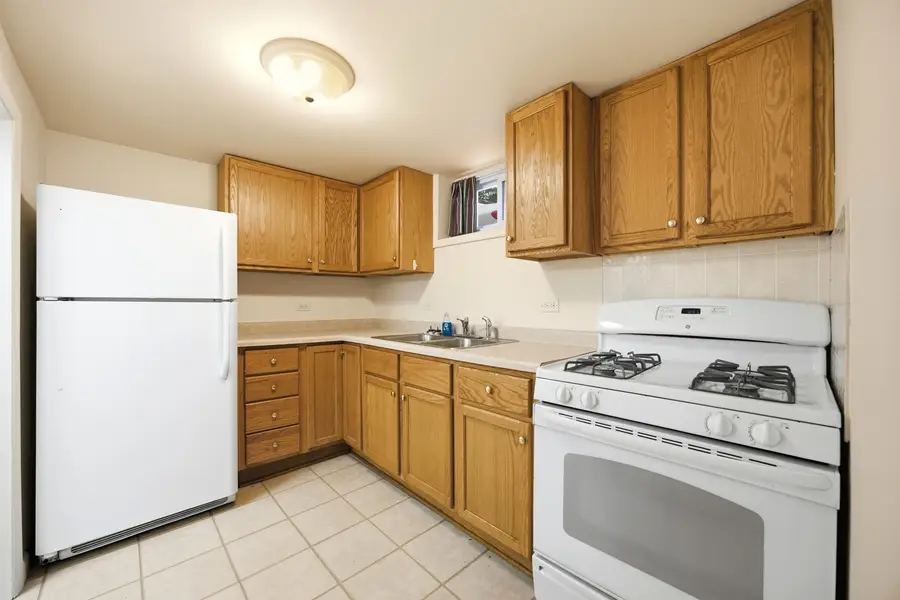 616 S Jefferson Street, Woodstock, IL 60098 - #3