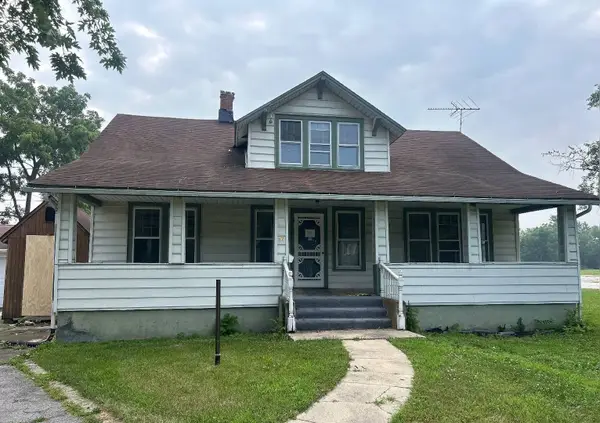 17 S Wabash Avenue, Glenwood, IL 60425