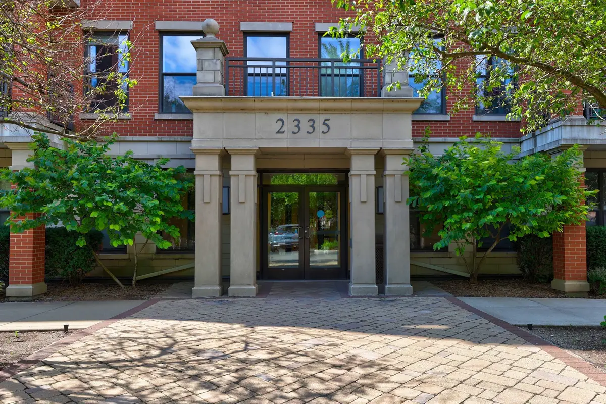 2335 W Belle Plaine Avenue #118, Chicago, IL 60618 - #1