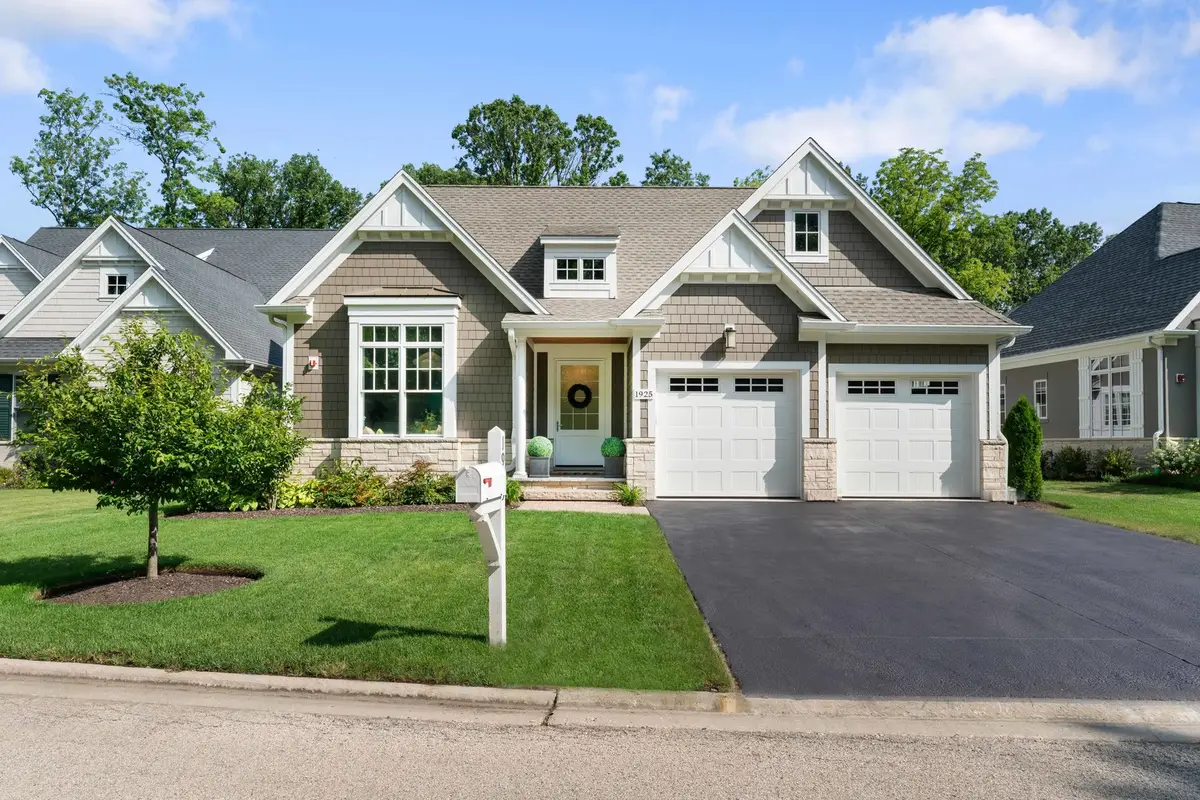 1925 Amberley Court, Lake Forest, IL 60045 - #1