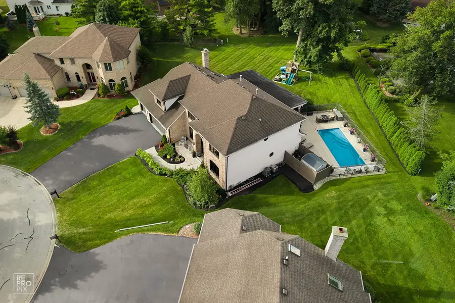 392 Crestwood Court, Wood Dale, IL 60191 - #2