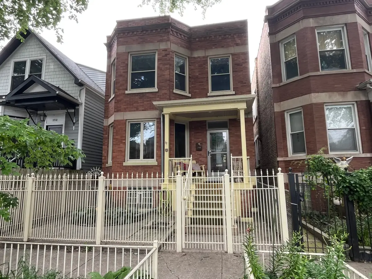 3714 N Hermitage Avenue, Chicago, IL 60613 - #1