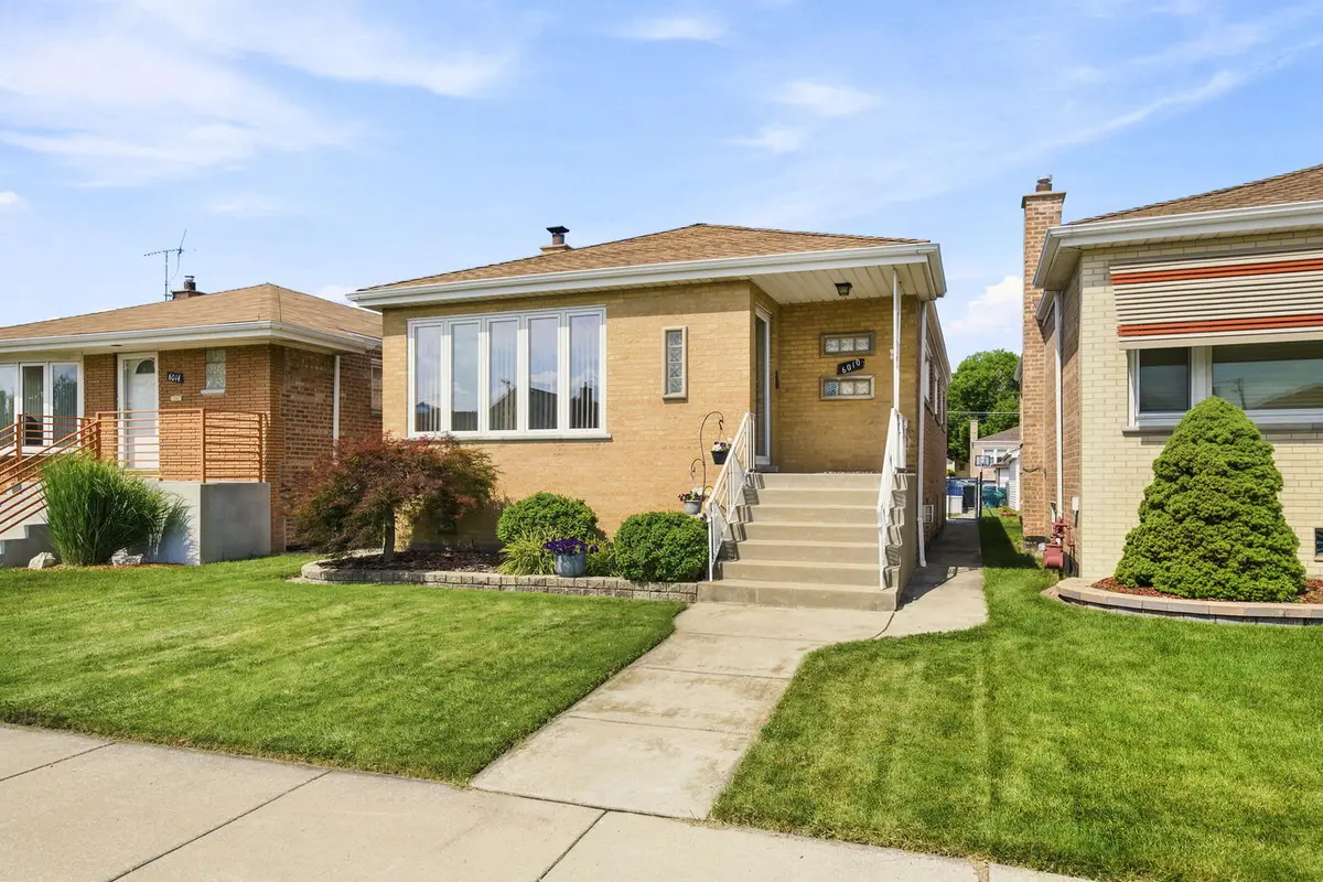 6010 S Mobile Avenue, Chicago, IL 60638 - #1