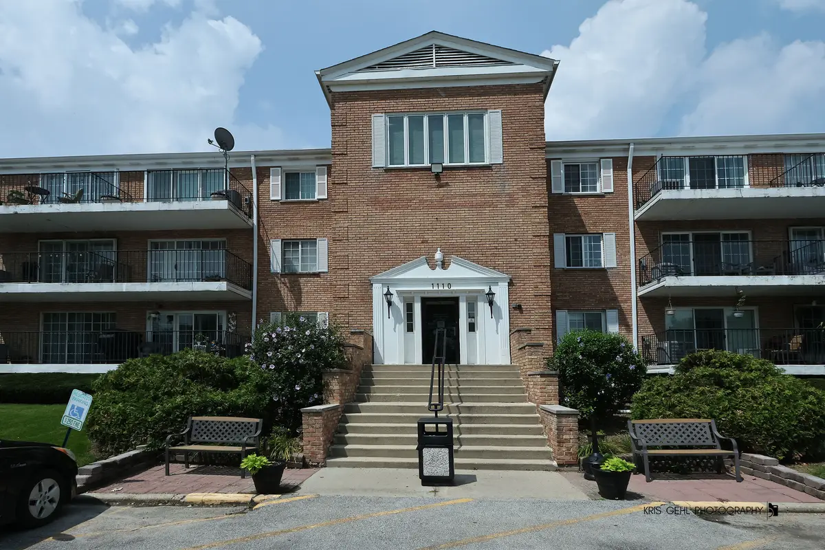 1110 N Farnsworth Avenue #310, Aurora, IL 60505 - #1