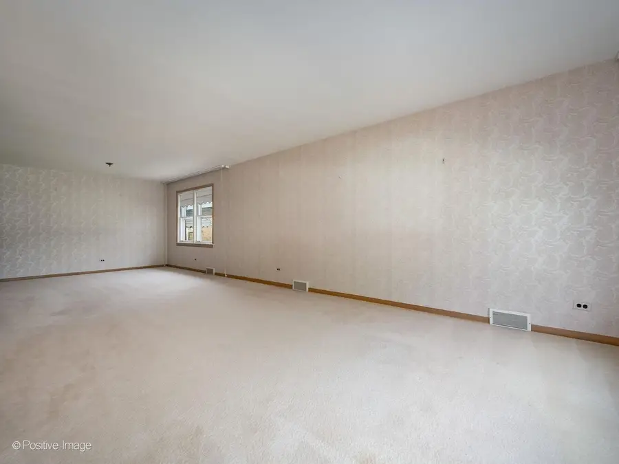 9420 Lawler Avenue, Skokie, IL 60077 - #3