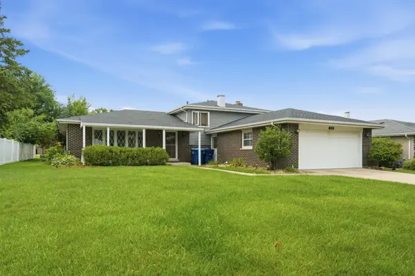 601 Honey Locust Lane, Darien, IL 60561
