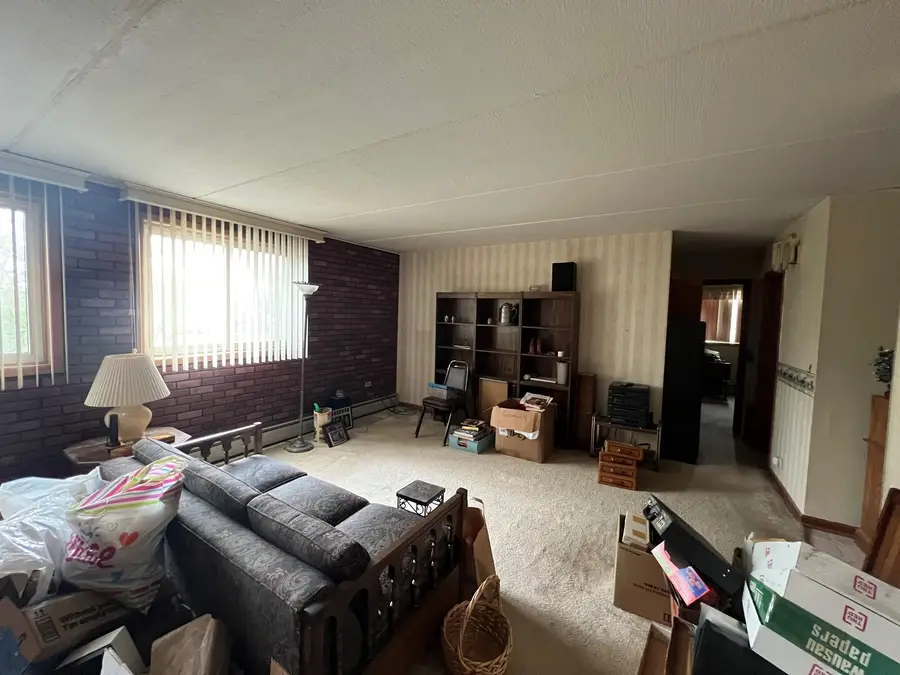 5011 Valley Lane #208, Streamwood, IL 60107 - #3