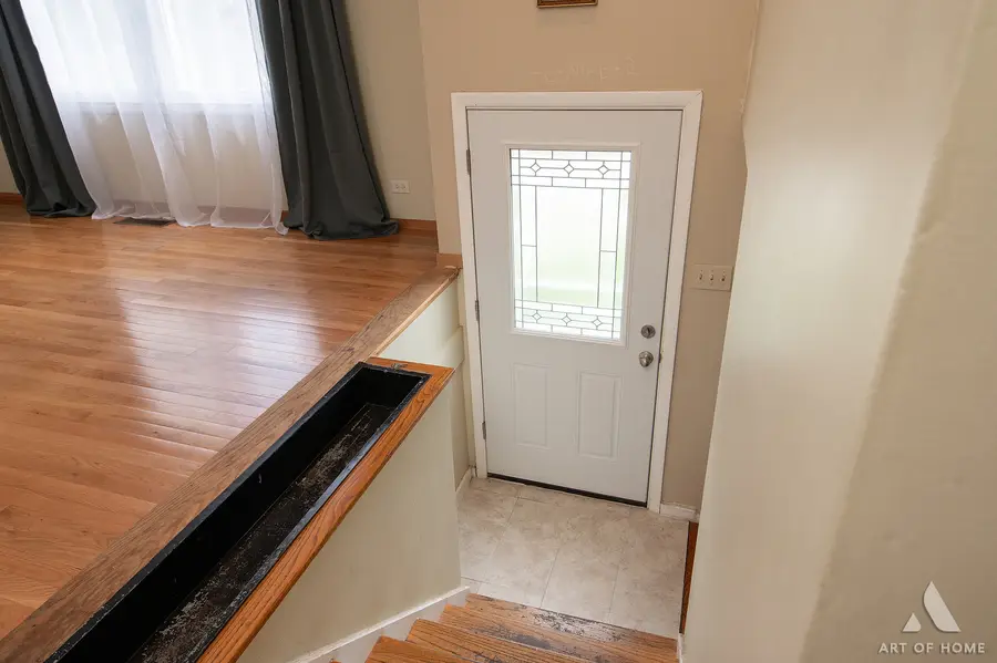 7756 Chestnut Avenue, Woodridge, IL 60517 - #2