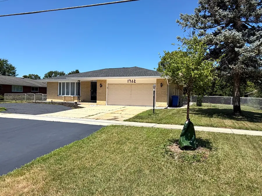 1762 E Camp Mcdonald Road, Mount Prospect, IL 60056 - #2