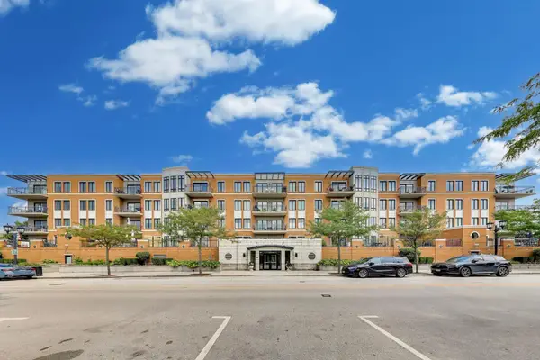 135 S York Street #520, Elmhurst, IL 60126