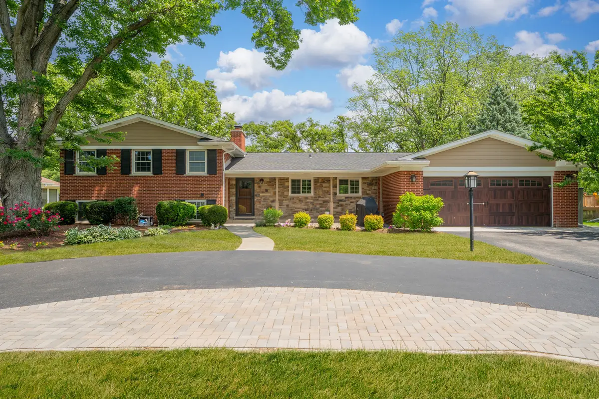 617 S Glendale Lane, Mount Prospect, IL 60056 - #1