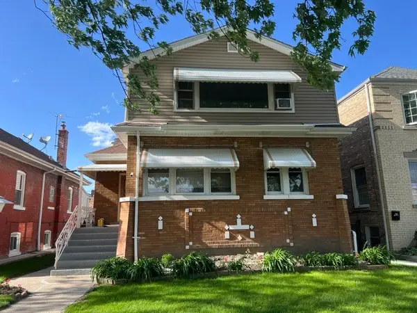 7030 W Wrightwood Avenue, Chicago, IL 60707