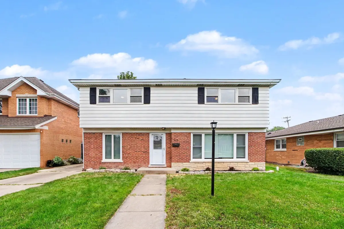 538 N Broadway Avenue, Park Ridge, IL 60068 - #1