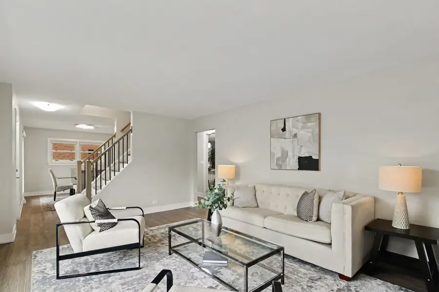 538 N Broadway Avenue, Park Ridge, IL 60068 - #2