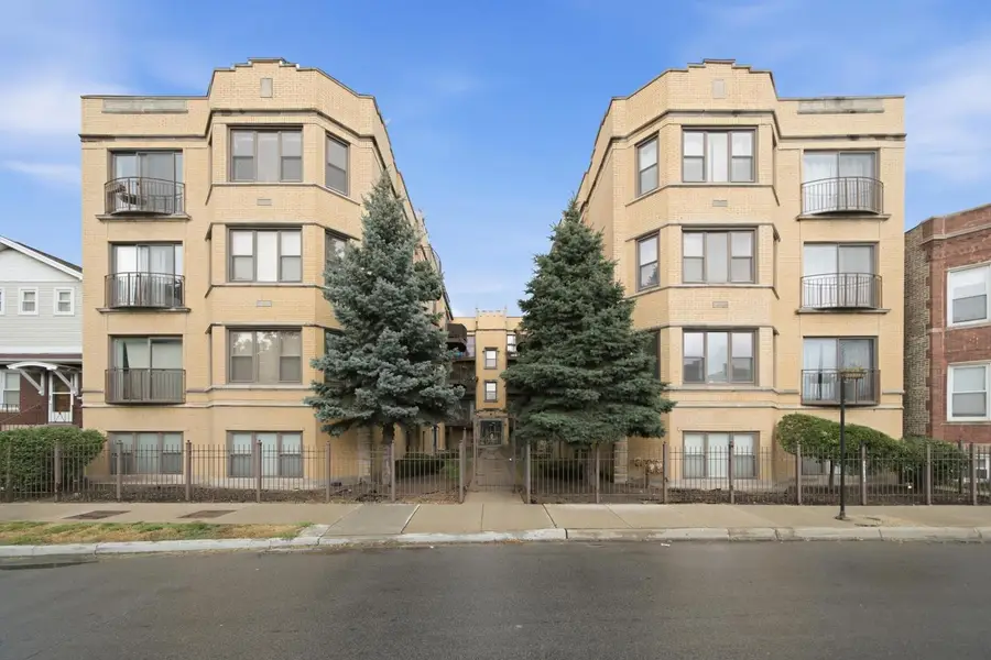 3008 W Addison Street #3S, Chicago, IL 60618 - #2