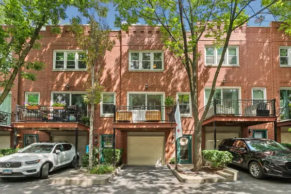 2939 N Honore Street #C, Chicago, IL 60657