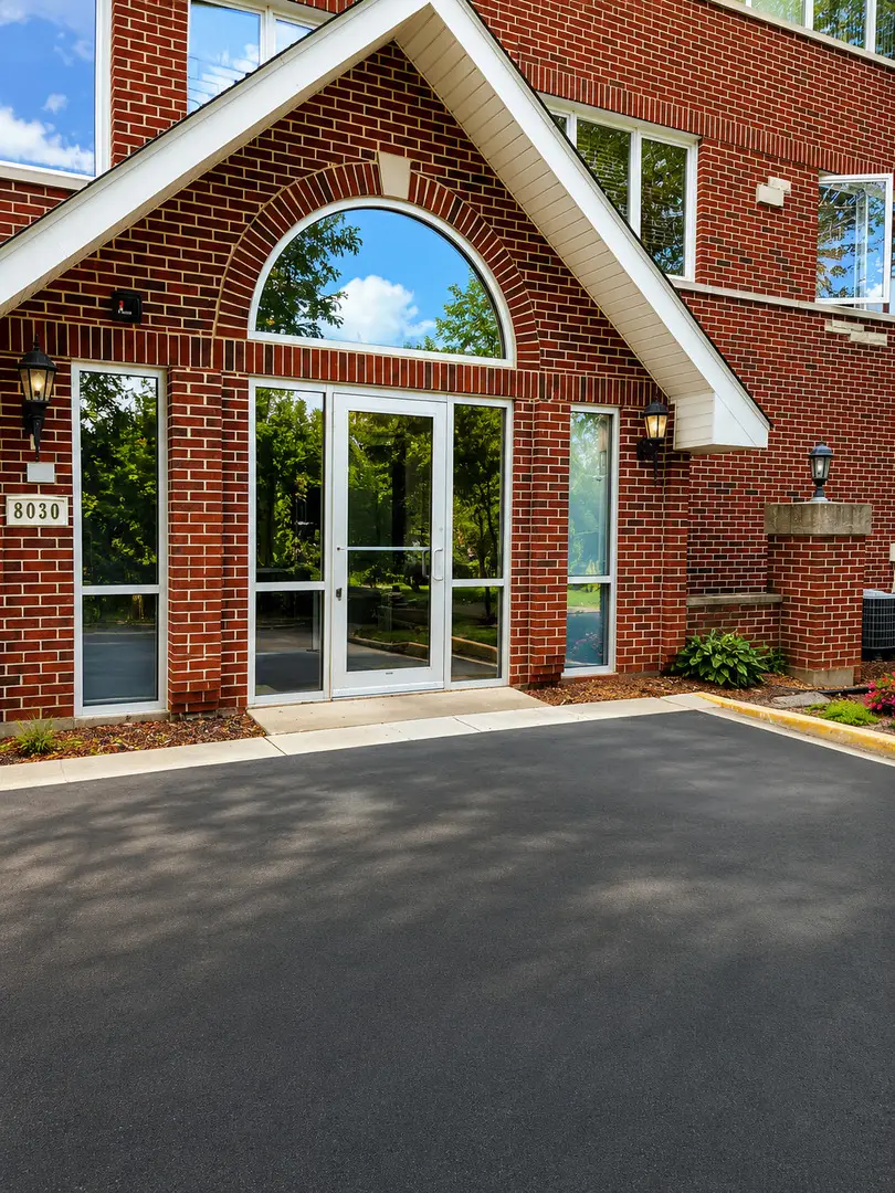 8030 Riverwalk Drive #2F, Lyons, IL 60534 - #2
