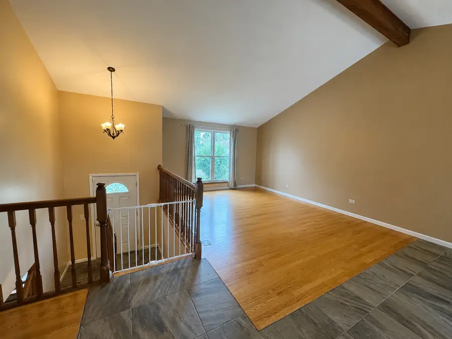 2833 Apple Avenue, Waukegan, IL 60085 - #3