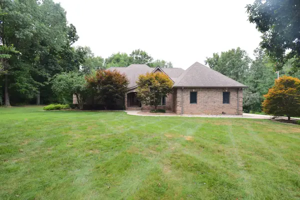 12183 E Hutchison Road, Mt Vernon, IL 62864