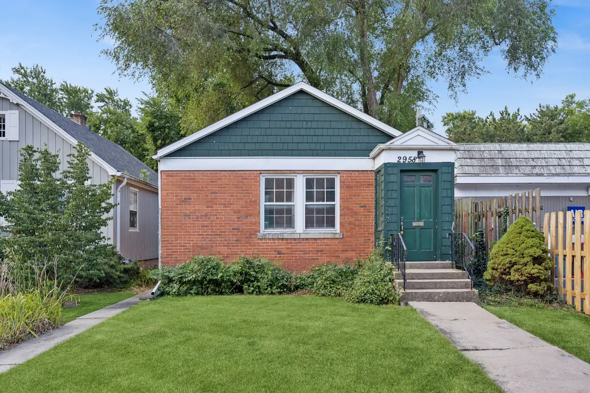 2958 Central Street, Evanston, IL 60201 - #1
