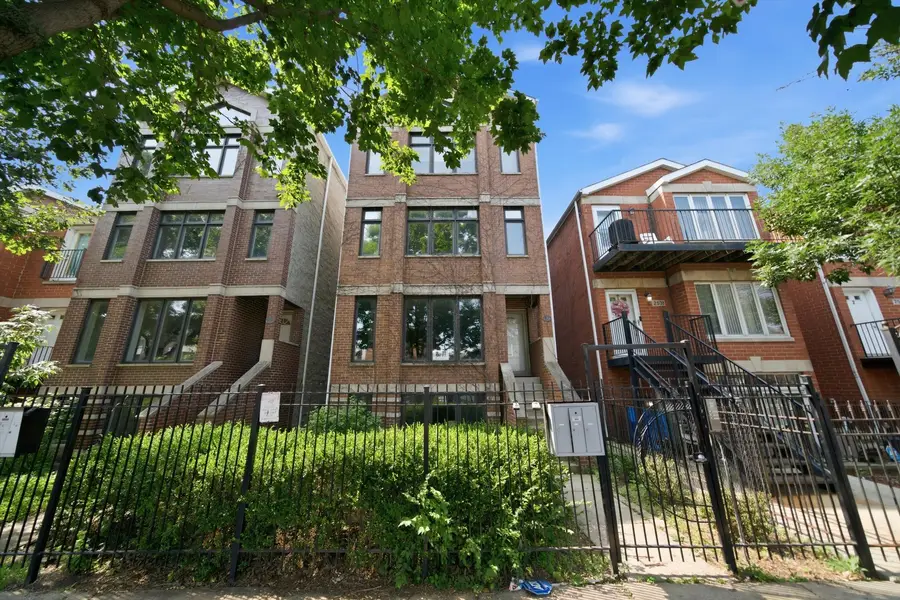 2527 W Harrison Street #2, Chicago, IL 60612 - #3
