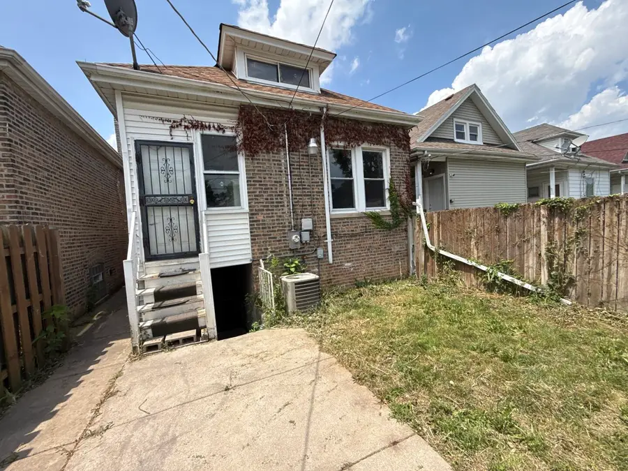 8839 S Throop Street, Chicago, IL 60620 - #2