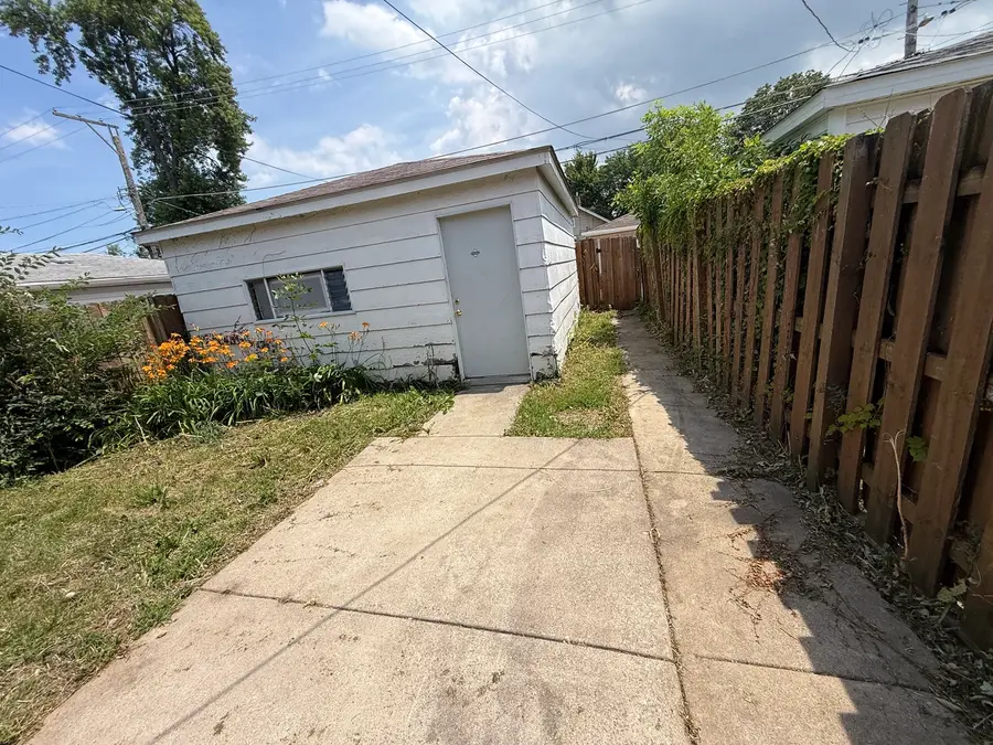 8839 S Throop Street, Chicago, IL 60620 - #3