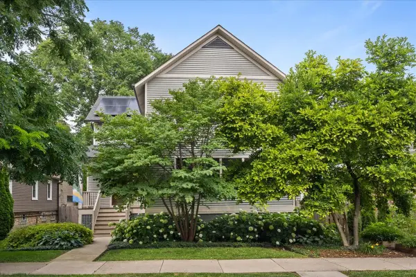 1136 Florence Avenue, Evanston, IL 60202