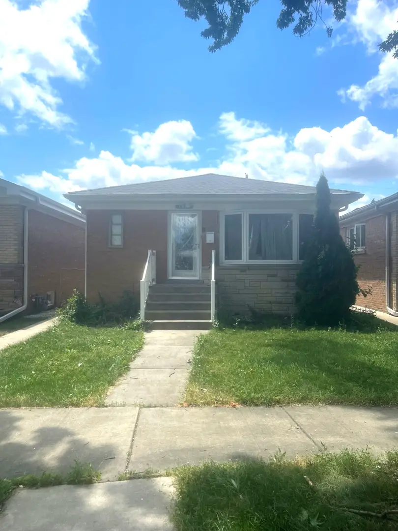 7519 W Winnemac Avenue, Harwood Heights, IL 60706 - #1