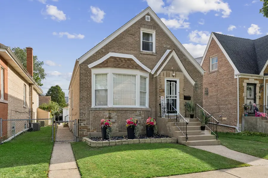 6973 W Nelson Street, Chicago, IL 60634 - #2