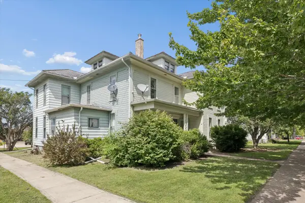 119 W North Street, Geneseo, IL 61254