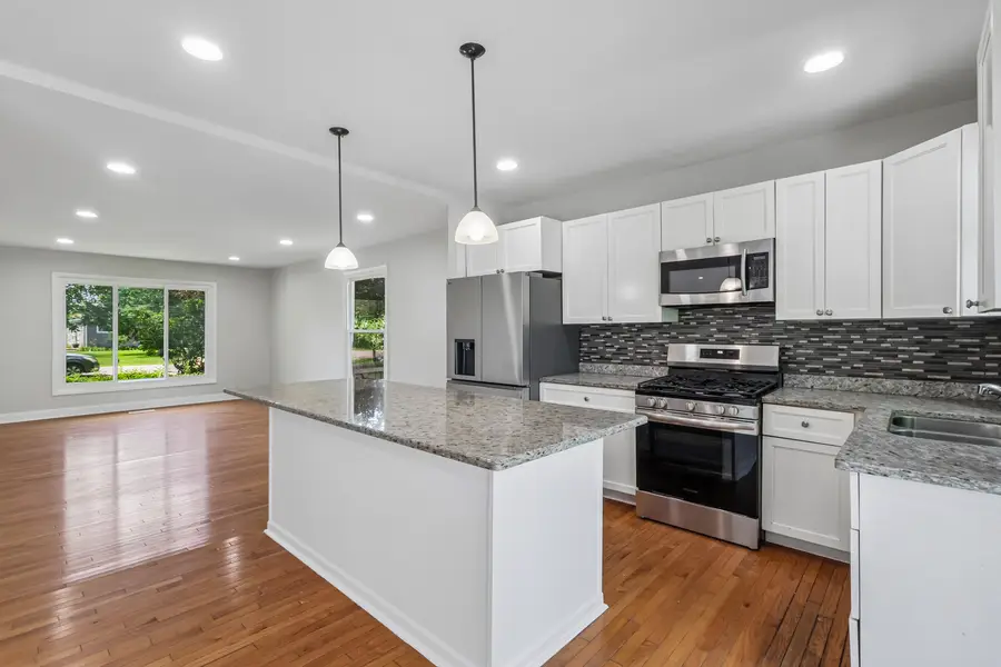 520 Woodlyn Drive, Aurora, IL 60505 - #2