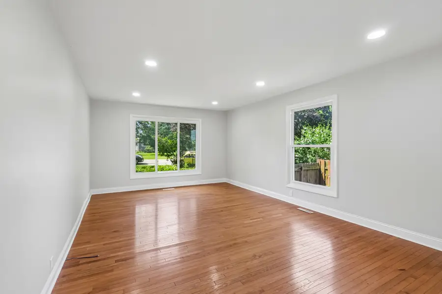 520 Woodlyn Drive, Aurora, IL 60505 - #3