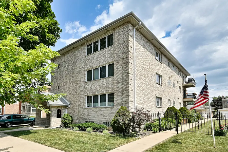 2511 N 74th Avenue #3, Elmwood Park, IL 60707 - #3